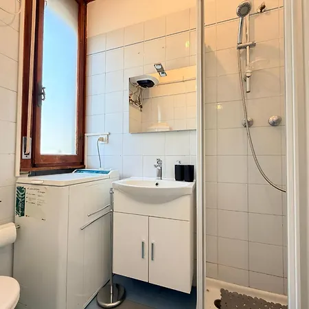 Appartement Guesthost - Policlinico Cozy With Parking Modène